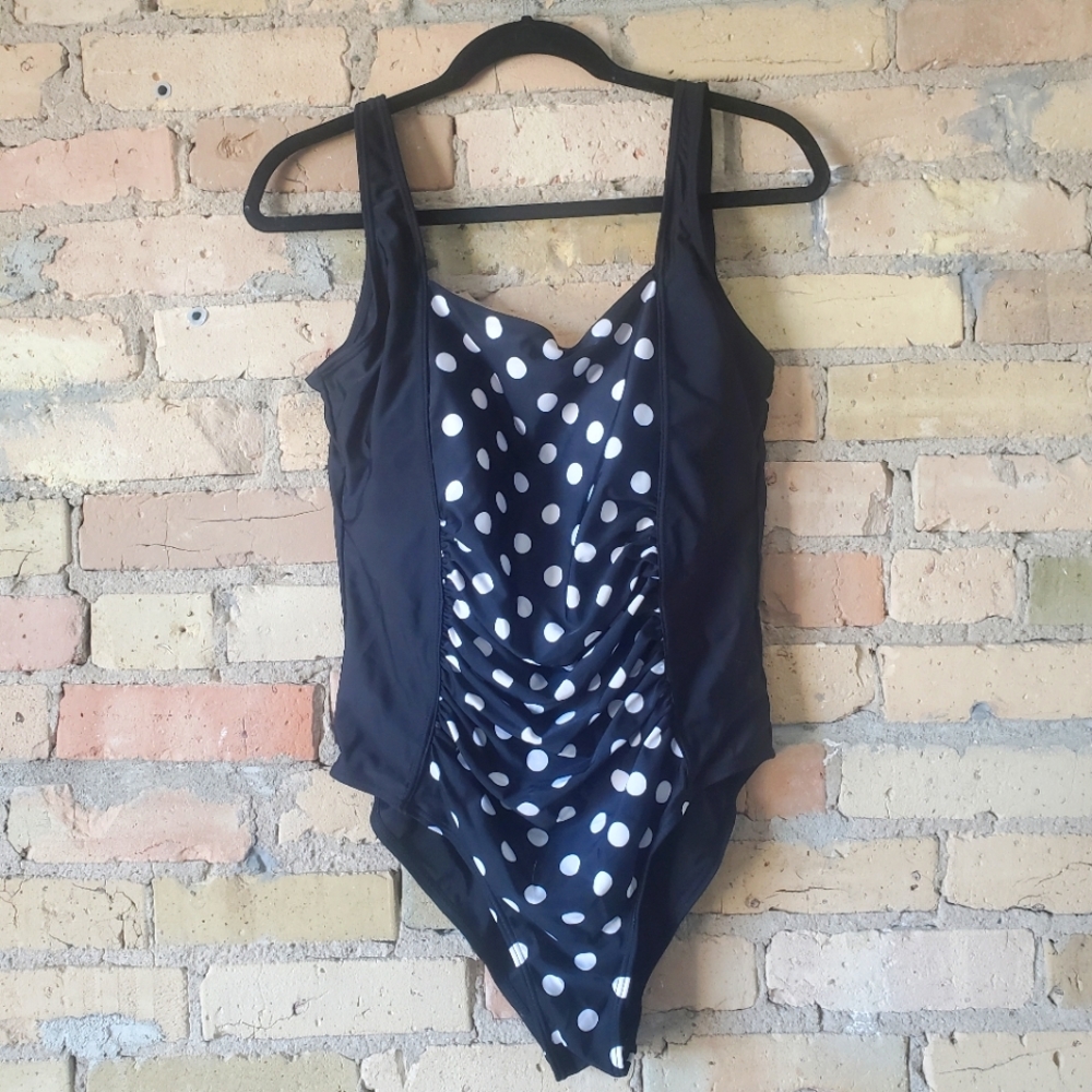 Black and white polka dot 4xl women's swimsuit
